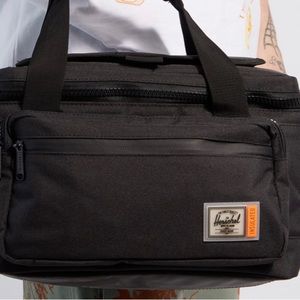 Herschel lunch bag cooler